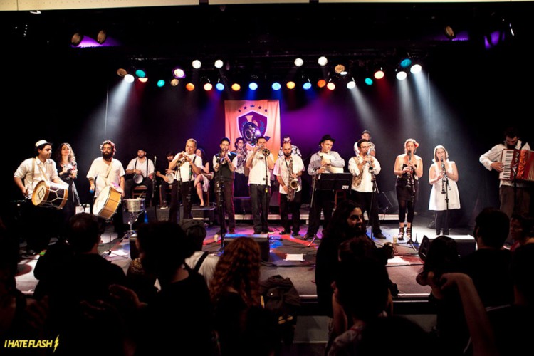 Go East Orkestar - Raul Aragão